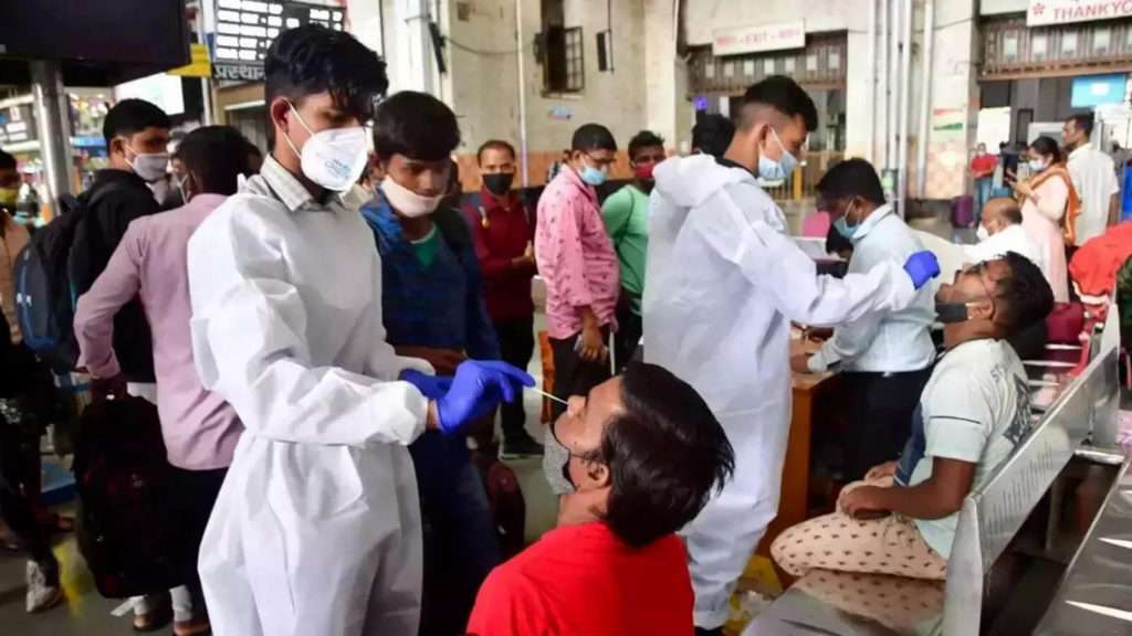 Read more about the article <p class='singletitle' >India sees rise in the cases of COVID-19 </p> <h4 class='subpost_title'> Delhi witnessed a spike of 18% in COVID-19 cases in the last one week</h4>