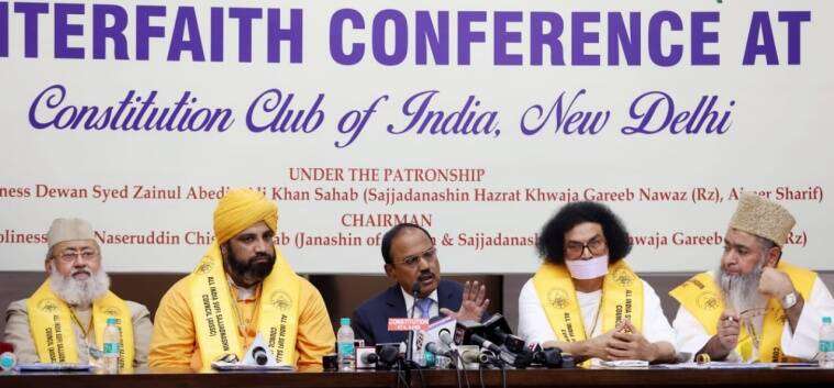 Read more about the article <p class='singletitle' >Maulana Salman Nadwi who shared stage with NSA Ajit Doval in an ‘interfaith conference’ opposes call to ban PFI </p> <h4 class='subpost_title'> Nadwi said that he was not aware about that the resolution calling for ban on PFI was going to be passed in the conference </h4>