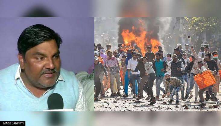 Read more about the article <p class='singletitle' >Tahir Hussain and his aides hatched criminal conspiracy to kill Hindus: Delhi Court  </p> <h4 class='subpost_title'> "All accused are liable to be tried for hatching criminal conspiracy to indulge into riot and kill Hindus and harm properties of Hindus", Delhi court said while framing charges against Tahir Hussain and his aides in February 2020 anti-Hindu riots in Delhi.</h4>