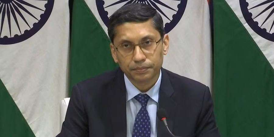 Read more about the article <p class='singletitle' >Eight former Indian Navy officers detained in Qatar </p> <h4 class='subpost_title'> "Our embassy there (Qatar) is making all possible efforts for the early release and repatriation of the detained Indian nationals”, Ministry of External Affairs (MEA) spokesperson Arindam Bagchi said. </h4>