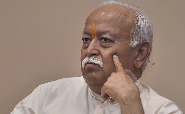 Read more about the article 70% psychologically prepared to reconvert to Hinduism: RSS President Mohan Bhagwat