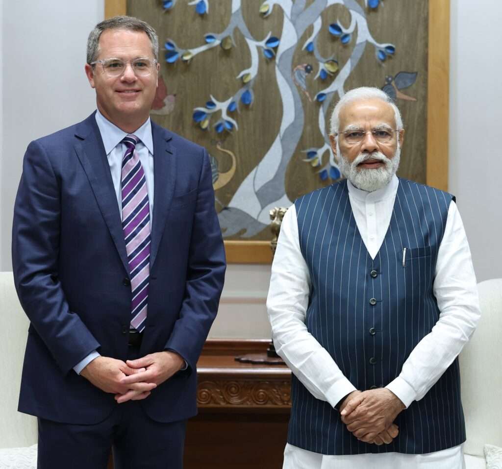 Read more about the article Walmart CEO Doug McMillon meets PM Modi