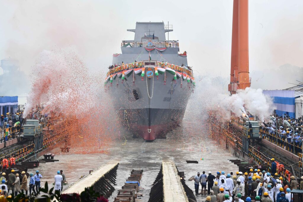 Read more about the article President Droupadi Murmu launches indigenously built warship Vindhyagiri