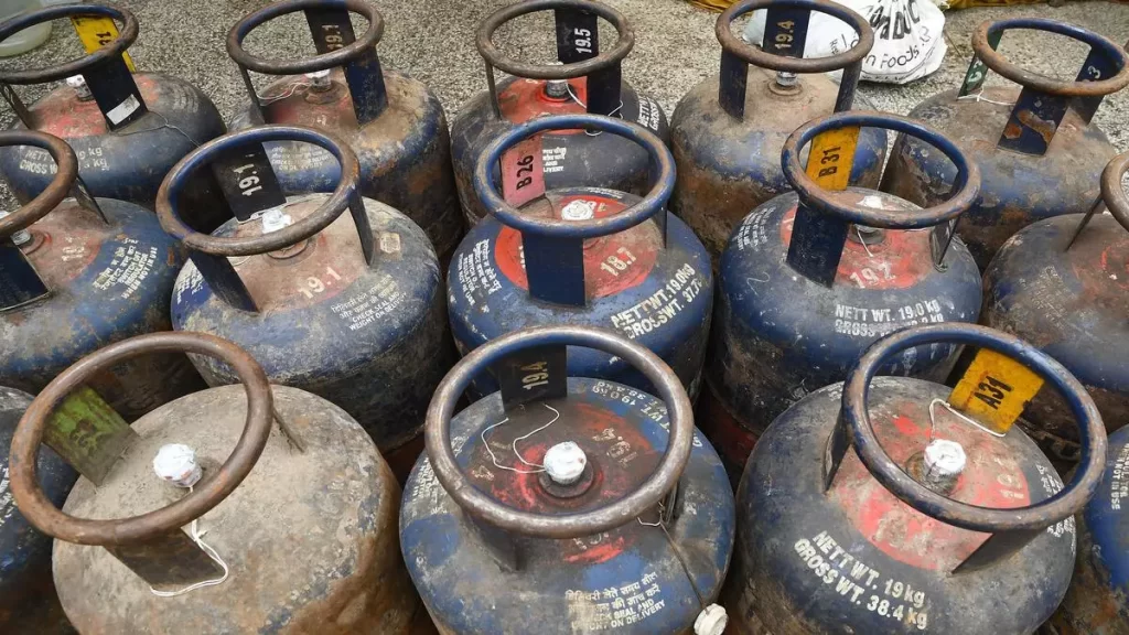 Read more about the article Commercial LPG cylinder prices slashed by Rs 158