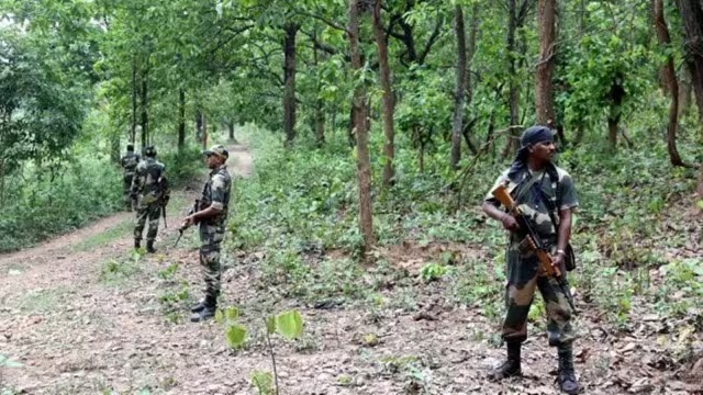 Read more about the article Maharashtra: 4 Communists killed in encounter with police in Gadchiroli