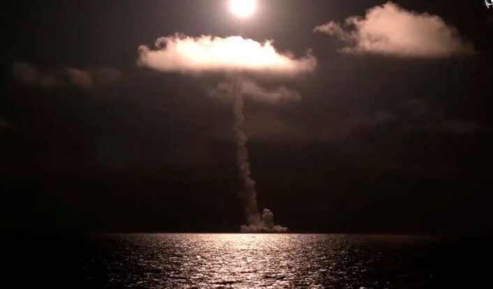 Read more about the article Russian nuclear submarine test launches Bulava intercontinental missile