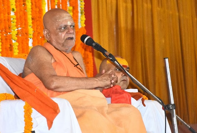 Read more about the article Shankaracharya Swami Nishchalanand Saraswati questions way in which Ram temple consecration ceremony is going to be held, declines invitation