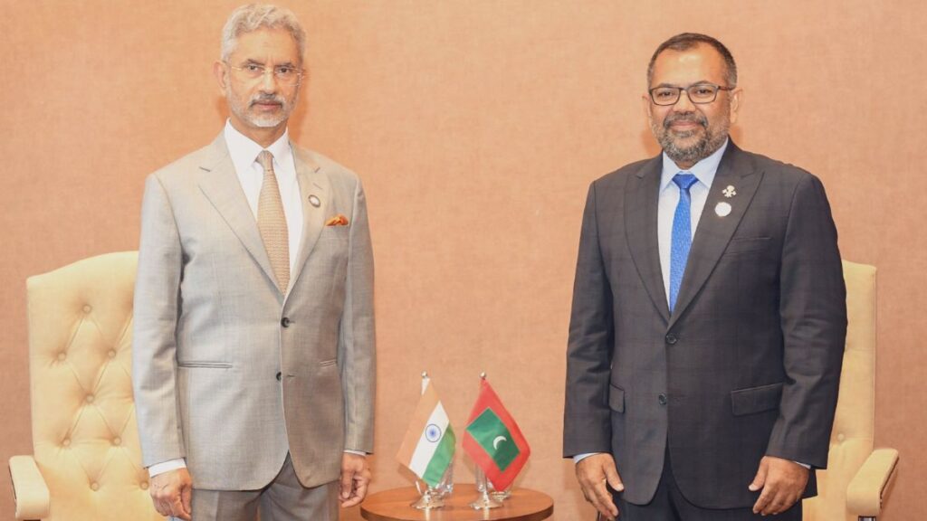 Read more about the article EAM Jaishankar meets Maldivian counterpart, discusses withdrawal of military troops