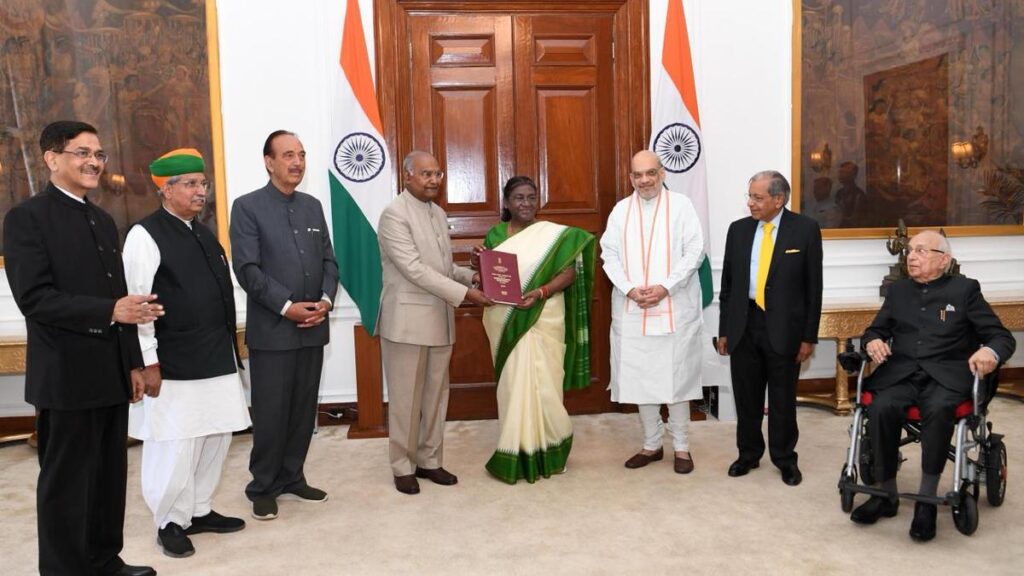 Read more about the article One Nation, One Election: Kovind panel submits report to President Murmu